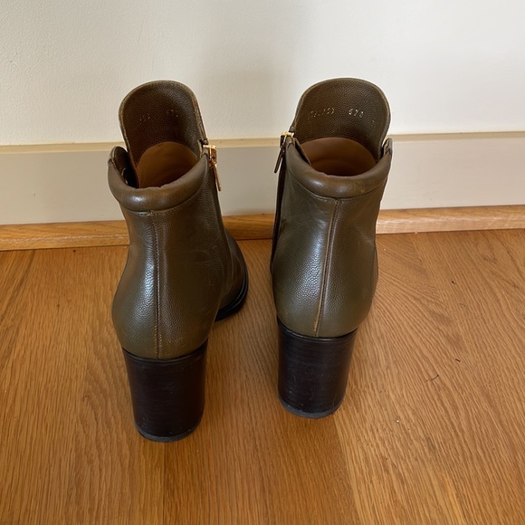 SALVATORE FERRAGAMO Florian Green Ombré Block-Heel Booties Gancini Logo Size 7 - Picture 5 of 12